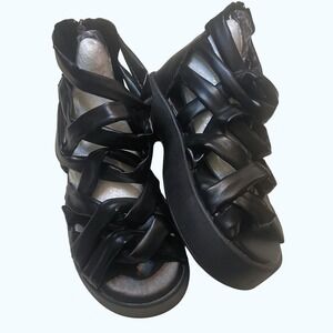 NWOT Women Punk Boho Goth Streetwear Strappy Leather Platform Sandals Black